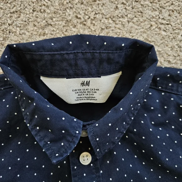 H&M 4T Boy's Long Sleeved Button Up Shirt - Picture 2 of 8